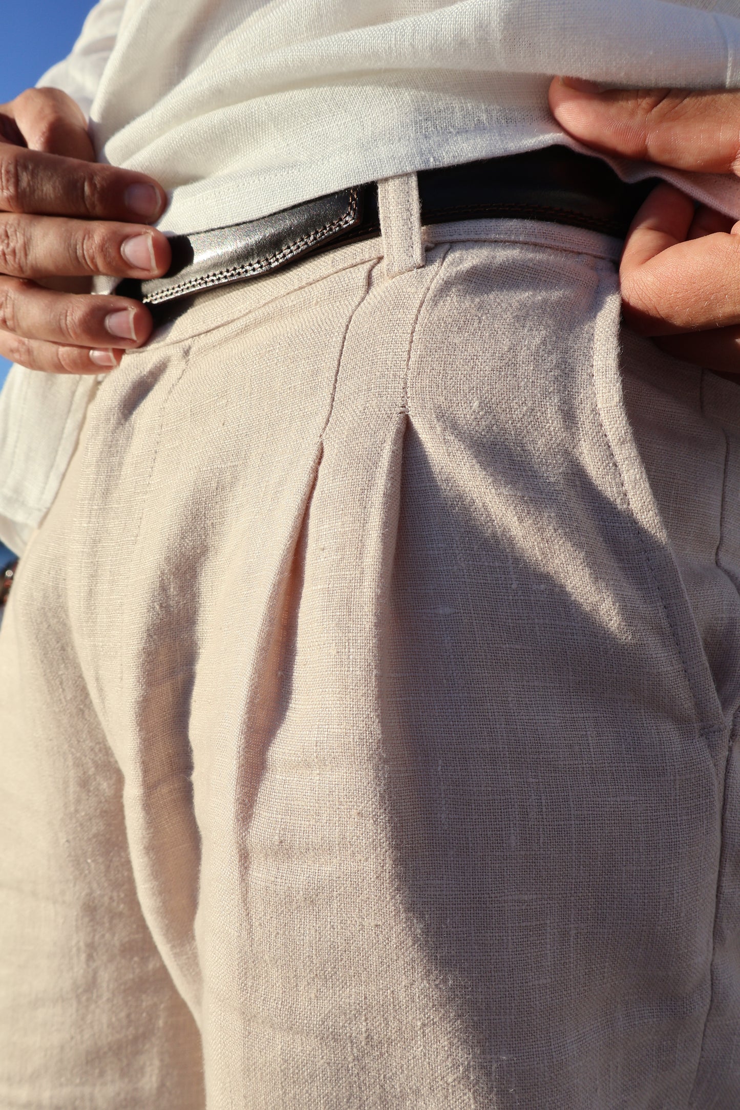 Pleated Linen Trousers Beige